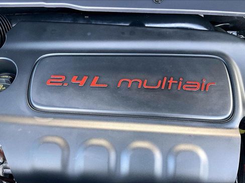 Used 2022 Jeep Compass Latitude image 32