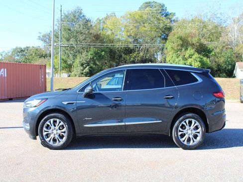 Used 2021 Buick Enclave Avenir w/ Avenir Technology Package image 12