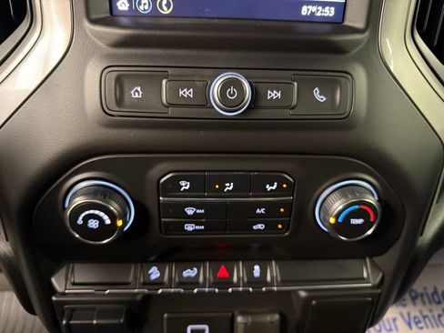 Used 2020 Chevrolet Silverado 1500 Custom Trail Boss w/ Custom Convenience Package AWD/4WD image 14
