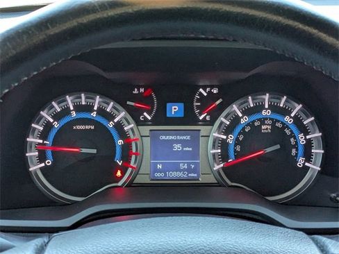 Used 2018 Toyota 4Runner TRD Off-Road image 5