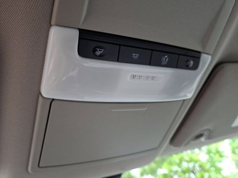 Used 2024 Nissan Altima 2.5 SV FWD image 31