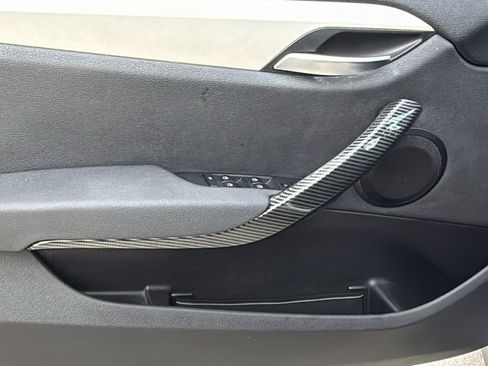 Used 2015 BMW X1 sDrive28i image 11