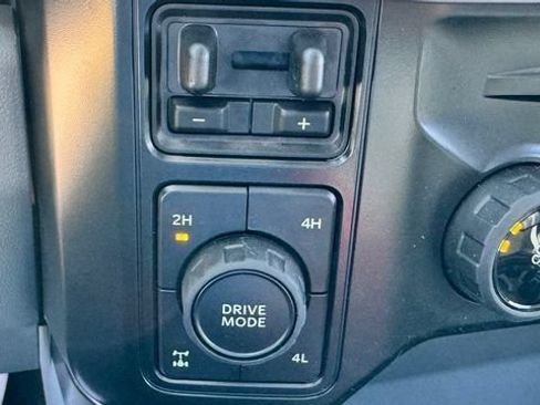 New 2026 Ford F250 XLT w/ XLT Premium Package AWD/4WD image 27