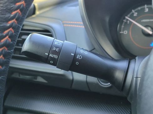 Used 2022 Subaru Crosstrek 2.0i Premium w/ Moonroof Package image 27