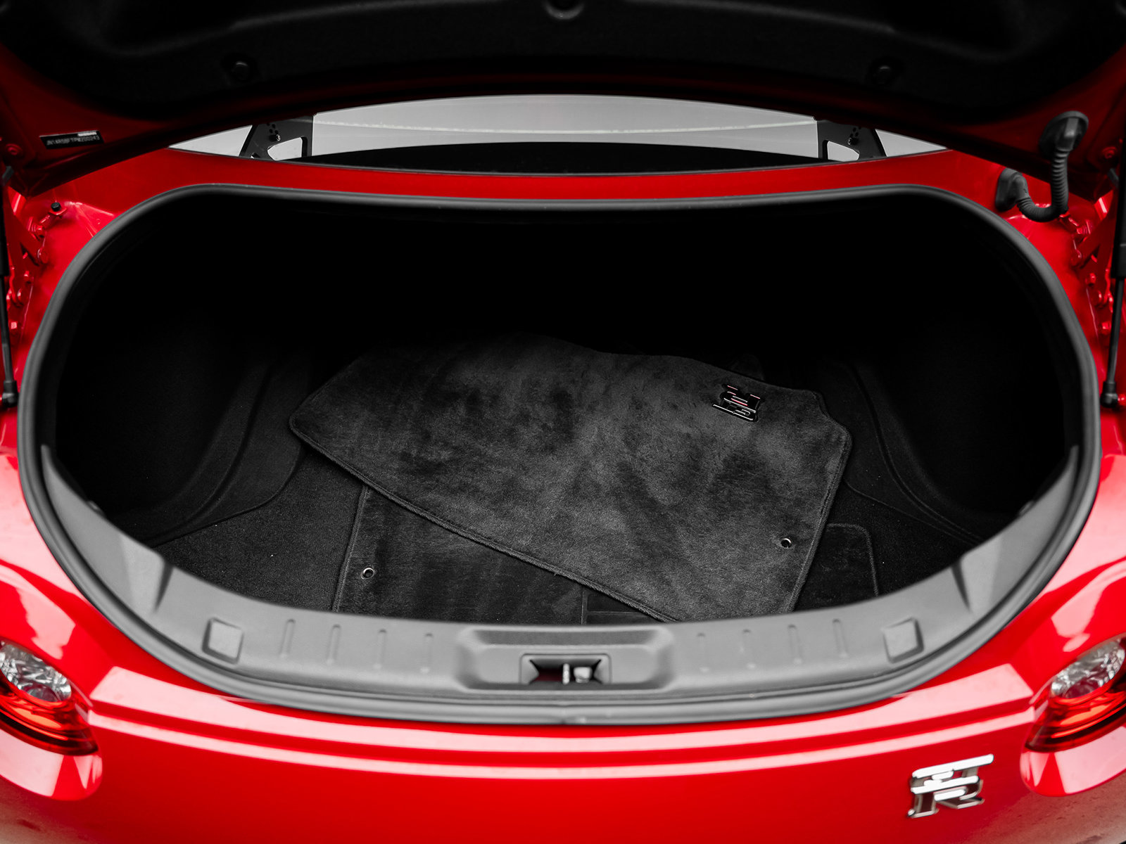 Used 2023 Nissan GT-R Premium AWD/4WD image 63