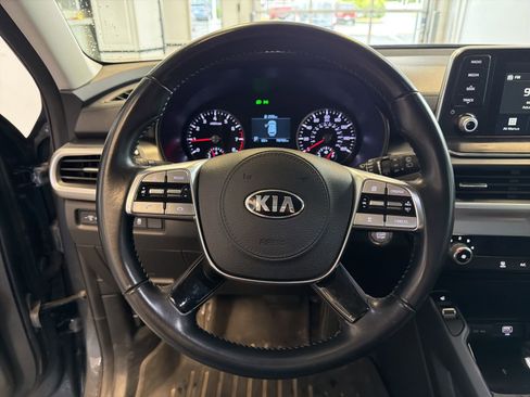 Used 2020 Kia Telluride S AWD/4WD image 21