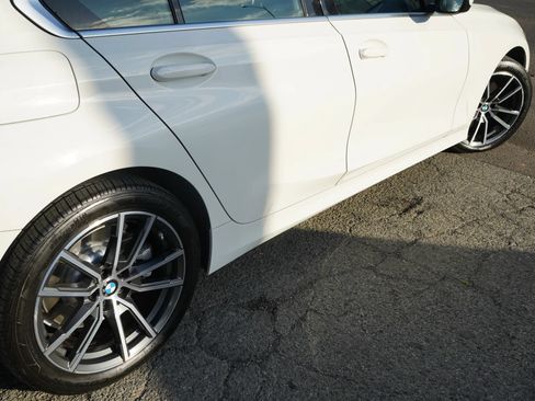 Used 2019 BMW 330i Sedan w/ Convenience Package RWD image 7