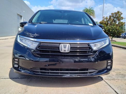 Used 2023 Honda Odyssey Elite image 17
