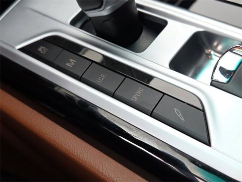 Used 2015 Maserati Quattroporte S Q4 image 25