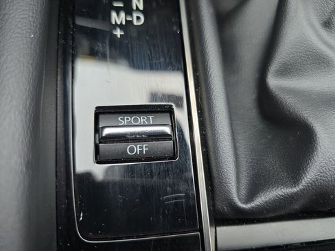 Used 2025 MAZDA MAZDA3 s image 35