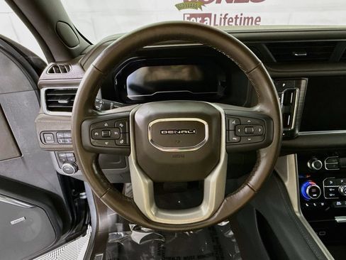 Used 2022 GMC Yukon Denali AWD/4WD image 21