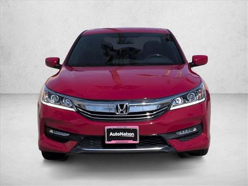 Used 2017 Honda Accord Sport image 2