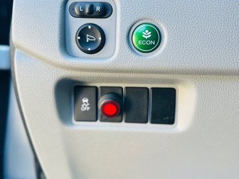 Used 2016 Honda Pilot LX image 14