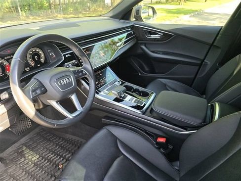 Used 2021 Audi Q8 Premium Plus AWD/4WD image 12