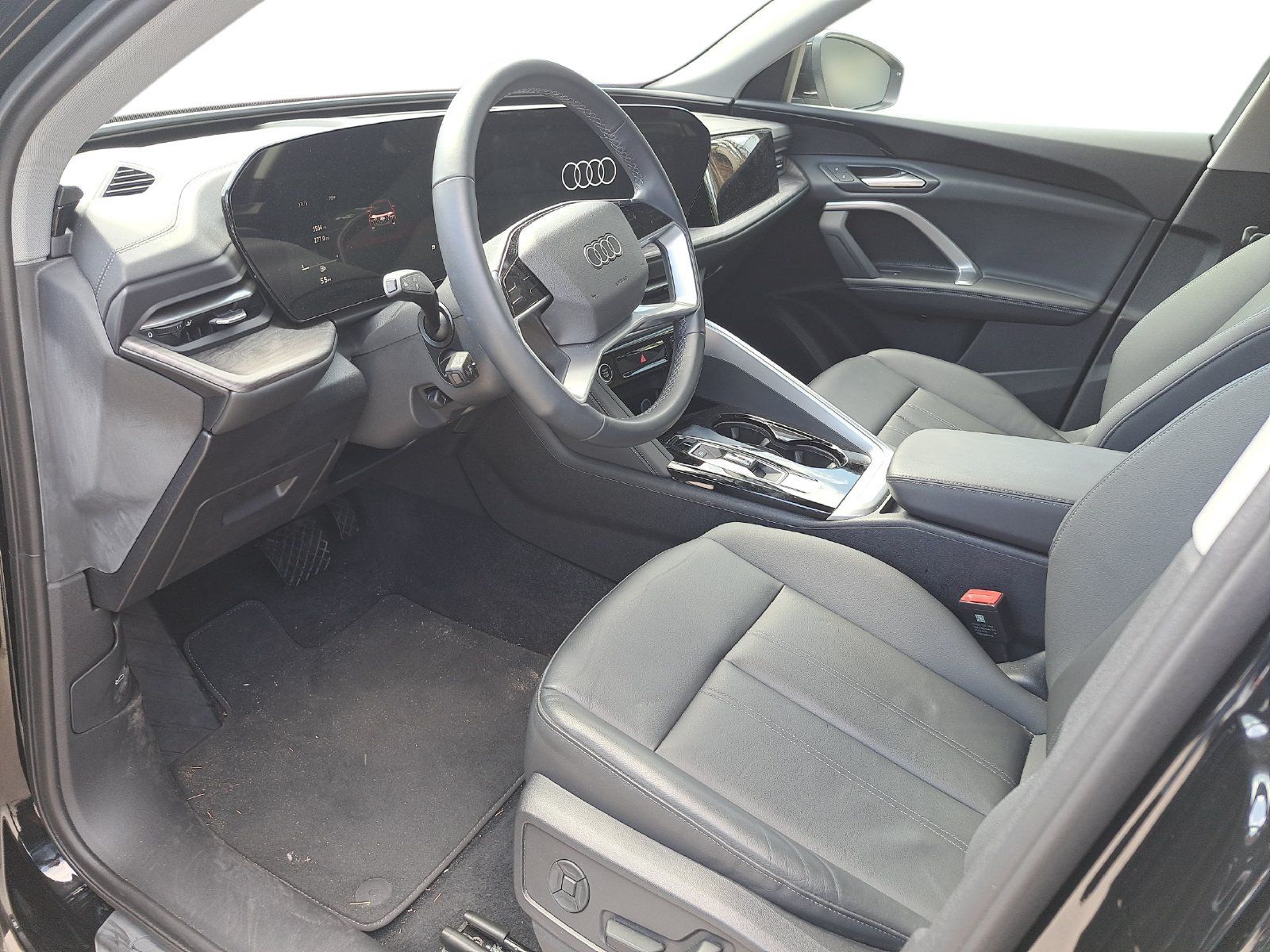 Used 2025 Audi Q5 Premium w/ Convenience Package AWD/4WD image 9