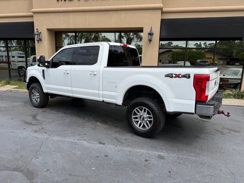 Used 2017 Ford F250 Lariat w/ Lariat Value Package image 10