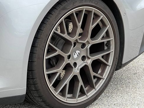 Certified 2025 Porsche 911 Carrera RWD image 15