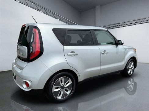 Used 2017 Kia Soul EV + w/ Sun & Fun Package FWD image 7