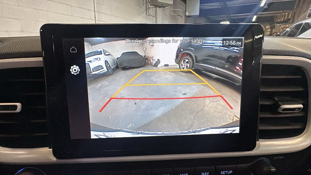 Used 2025 Hyundai Venue Limited FWD image 25