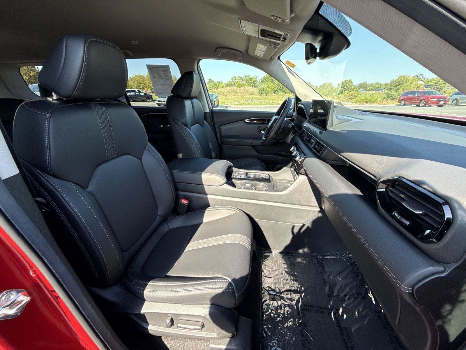 Certified 2026 Honda Passport RTL image 19