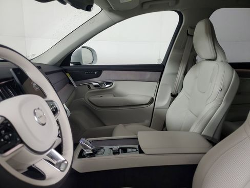 New 2026 Volvo XC90 T8 Ultra w/ Protection Package Premier AWD/4WD image 22