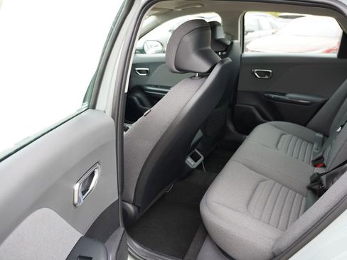 New 2025 Kia K4 EX image 11