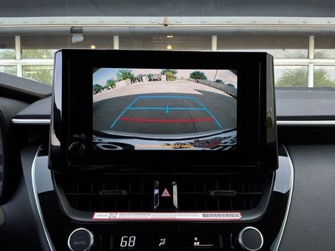 Used 2025 Toyota Corolla LE image 26