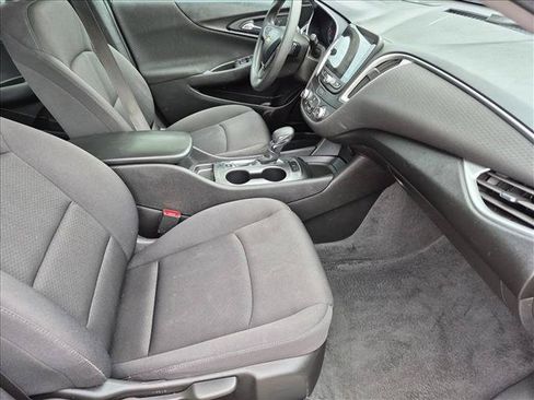 Used 2023 Chevrolet Malibu LS FWD image 19