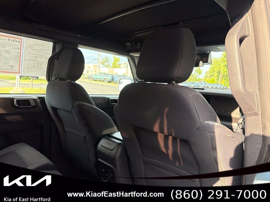 Used 2022 Ford Bronco 4-Door AWD/4WD image 14