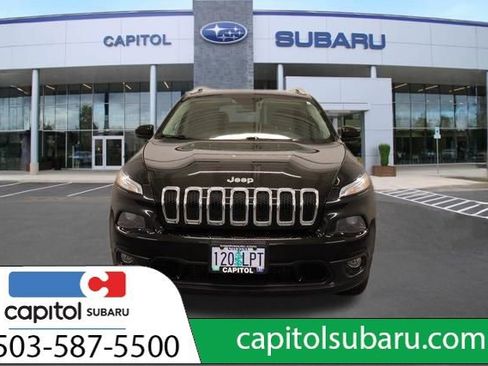 Used 2018 Jeep Cherokee Latitude image 7