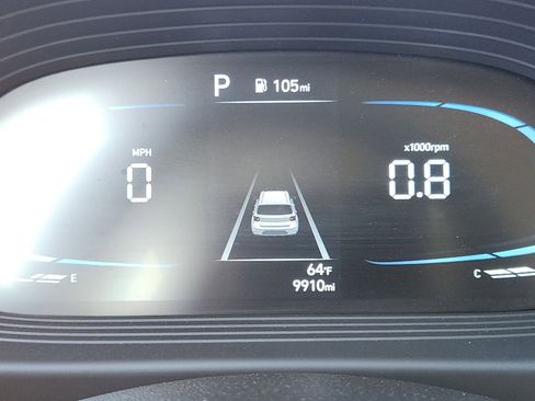 Used 2025 Hyundai Venue SEL FWD image 20