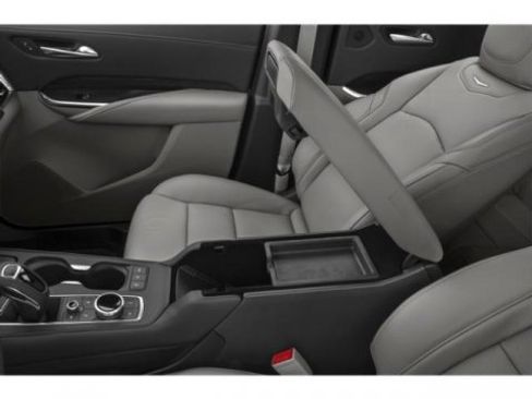 Certified 2022 Cadillac XT4 Premium Luxury w/ Enhanced Visibility Package image 17