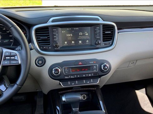 Used 2020 Kia Sorento EX AWD/4WD image 6