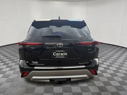 Used 2026 Toyota Highlander Platinum AWD/4WD image 5