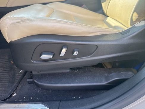 Used 2018 Cadillac XT5 Luxury w/ Driver Awareness Package image 13