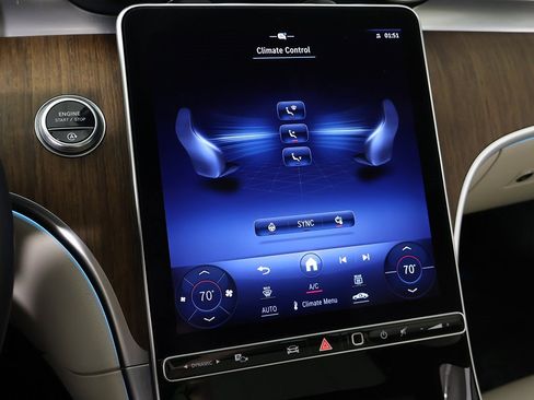 Used 2023 Mercedes-Benz C 300 4MATIC Sedan w/ Exclusive Trim Package image 54