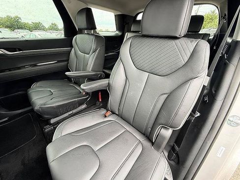 Used 2025 Hyundai Palisade SEL FWD image 21