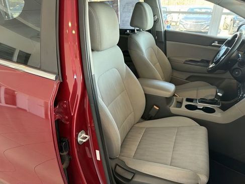 Used 2017 Kia Sportage LX image 18