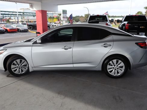 Used 2021 Nissan Sentra S image 8