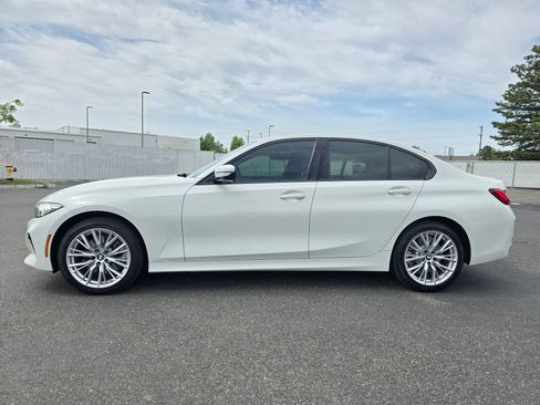 Certified 2023 BMW 330i xDrive Sedan w/ Driving Assistance Package AWD/4WD image 35