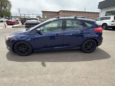 Used 2016 Ford Focus SE w/ Equipment Group 201A image 4