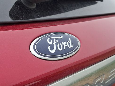 Used 2020 Ford Explorer Platinum w/ Premium Technology Package image 5