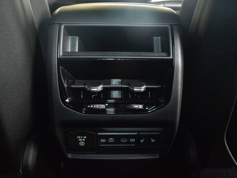 New 2026 Jeep Grand Cherokee Limited w/ Limited Altitude Package AWD/4WD image 33