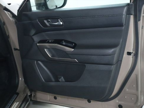 Certified 2024 Nissan Pathfinder Platinum w/ Cargo Package image 38