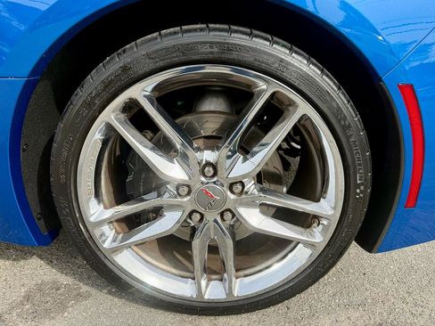 Used 2014 Chevrolet Corvette Stingray Convertible w/ 3LT Preferred Equipment Group RWD image 10