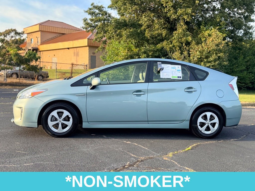 Used 2013 Toyota Prius Four w/ Deluxe Solar Roof Pkg FWD image 6