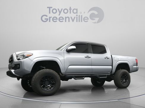 Used 2019 Toyota Tacoma SR w/ SR Convenience Package image 2