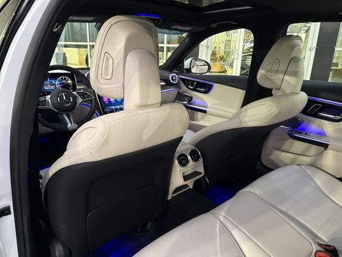 Certified 2025 Mercedes-Benz C 300 4MATIC Sedan image 30