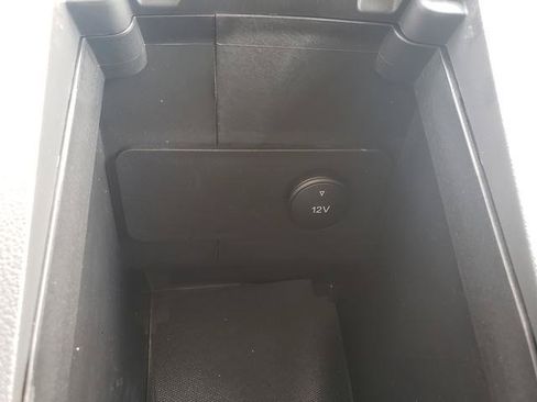 Used 2017 Ford Escape SE AWD/4WD image 25