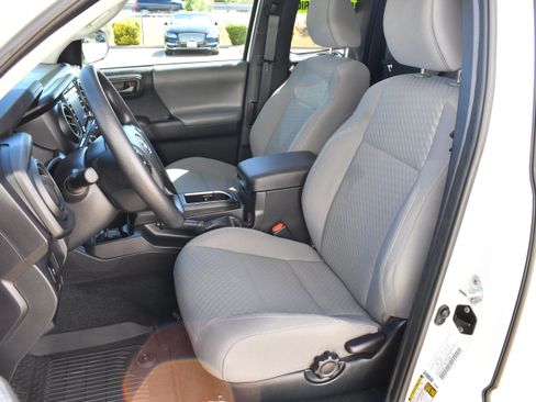 Used 2023 Toyota Tacoma SR RWD image 16